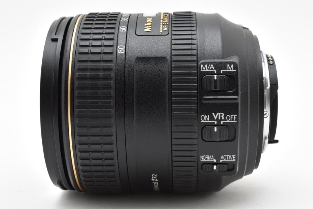 極美品 Nikon AF-S DX 16-80mm f/2.8-4E ED VR