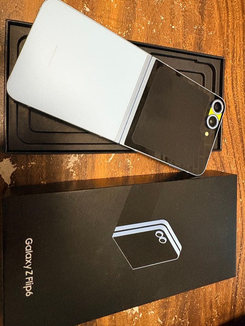 Galaxy Z Flip6 ブルー　新品 Samsung