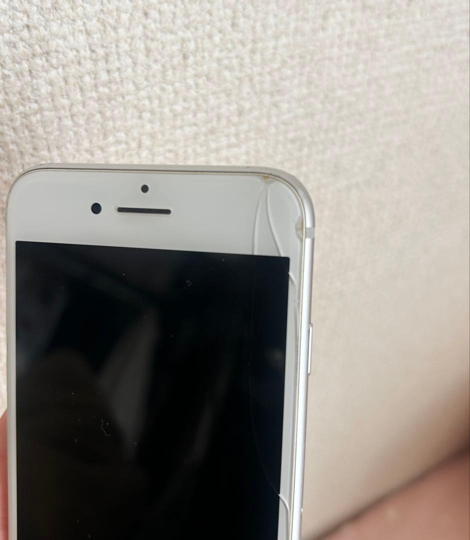 Apple iPhone 8 ホワイト 本体