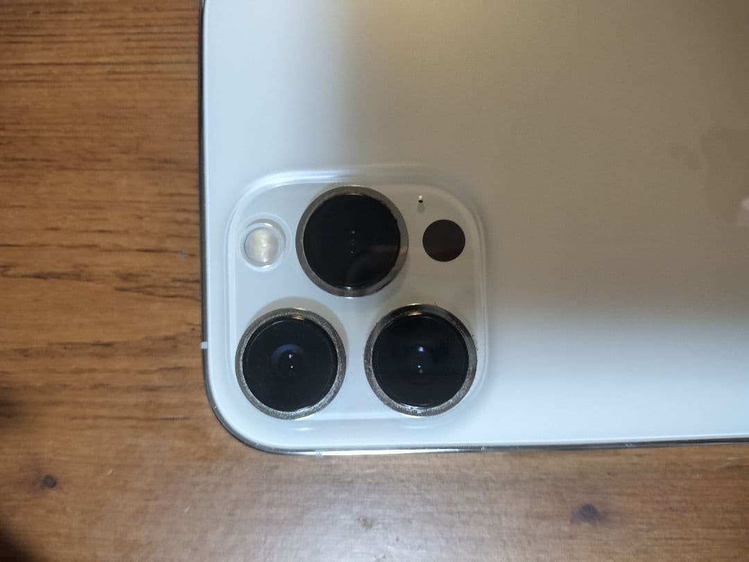 iPhone 13 Pro MAX128ギガ　シルバー 中古バッテリー85%