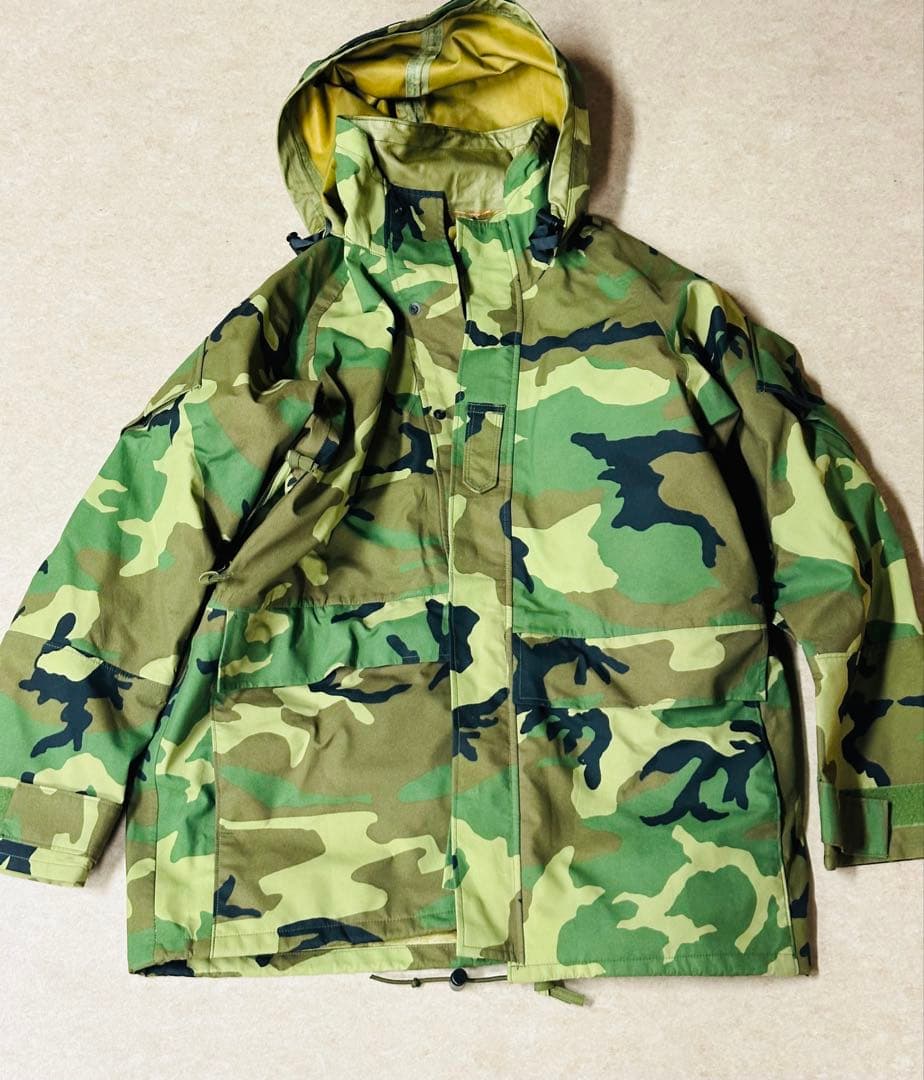 米軍実物US armyECWCS GEN1 ゴアテックスパーカー M-L 90s 米軍 実物 ECWCS GEN1 ゴアテックス パーカー ミリタリー L-S GORE