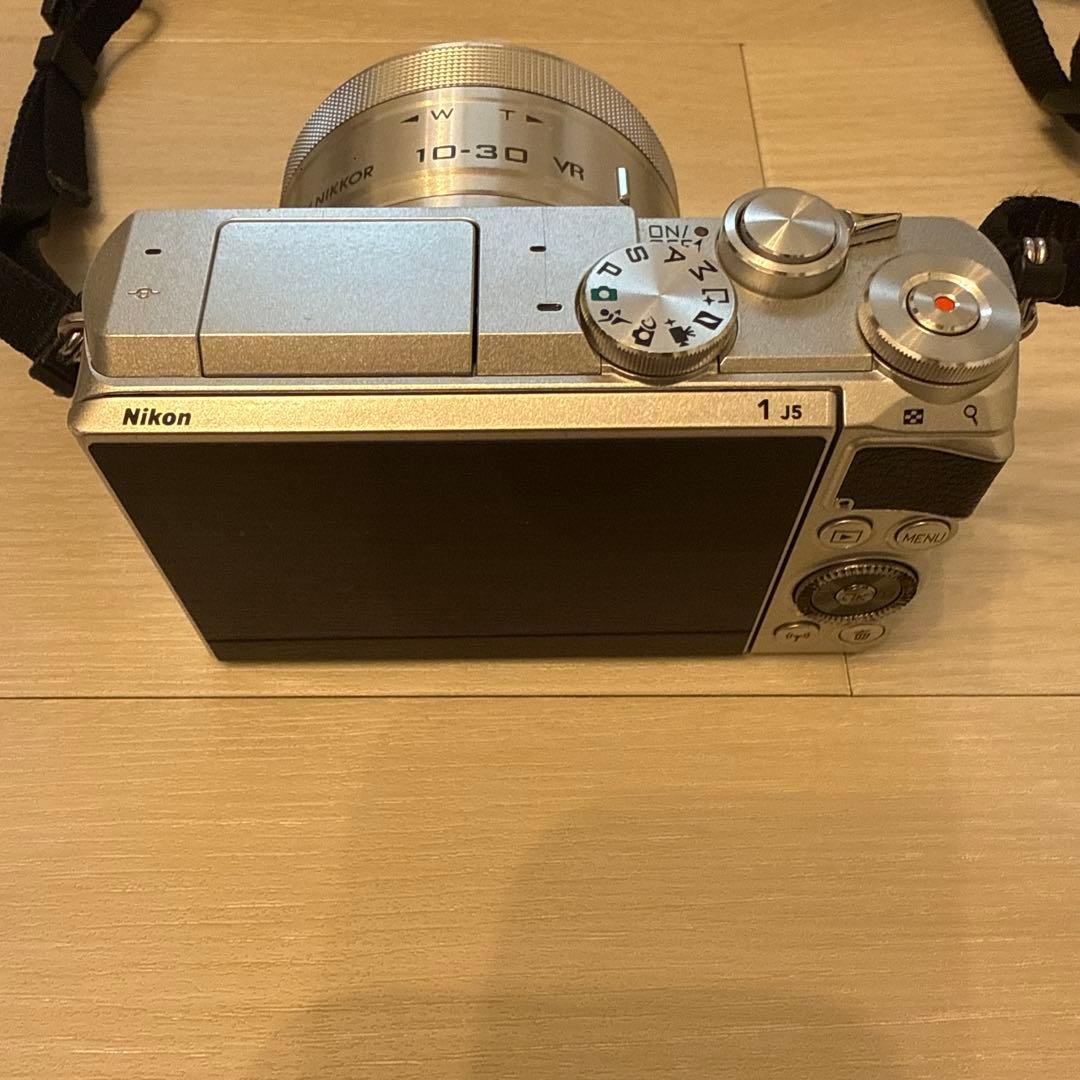 Nikon J5MODEL デジタルカメラ