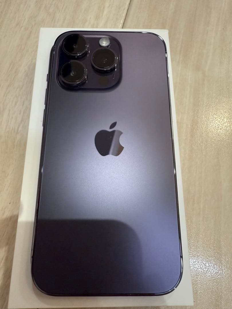 まいか　美品　iPhone 14 Pro 256GB ディープパープル