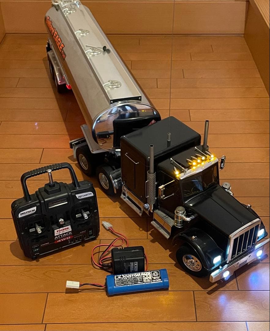 タミヤ１／１４　キングハウラー　ブラックエディション フルセットフュールタンク付 タミヤ 電動RCカーフルセットシリーズ 1/14RC トレーラーヘッド キング