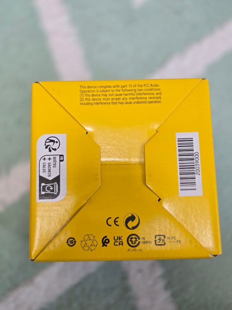 NIKKOR Z 26mm f/2.8 単焦点レンズ フード、元箱、説明書付き