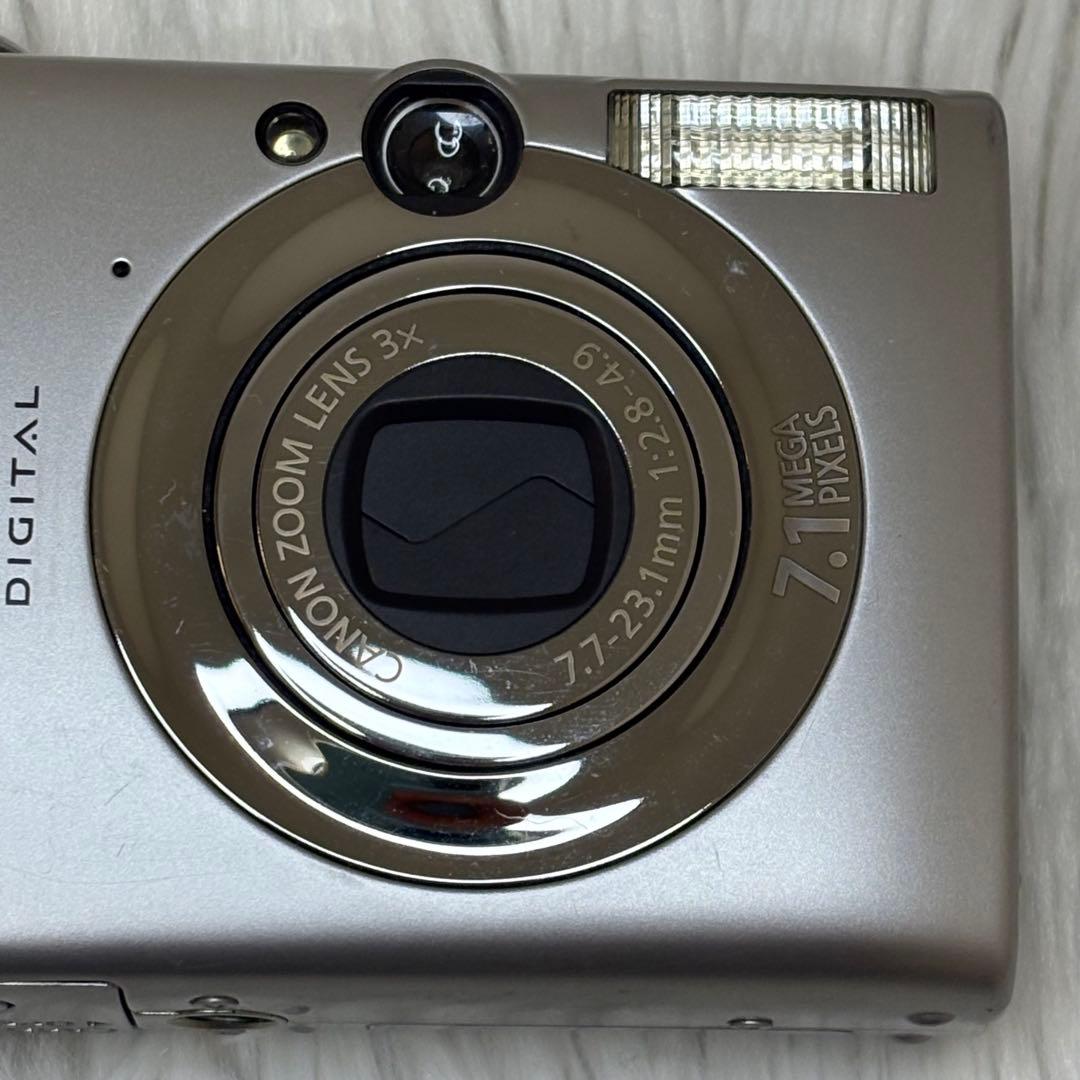 美品　Canon IXY 700 PC1169 充電器　箱　コンデジ　動作品