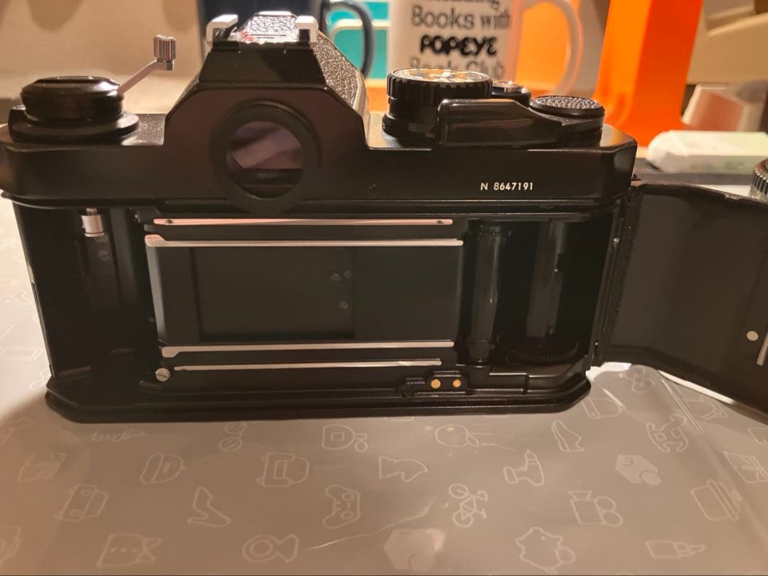 Nikon ニコン New FM2 ブラック フィルムカメラ レンズ付属