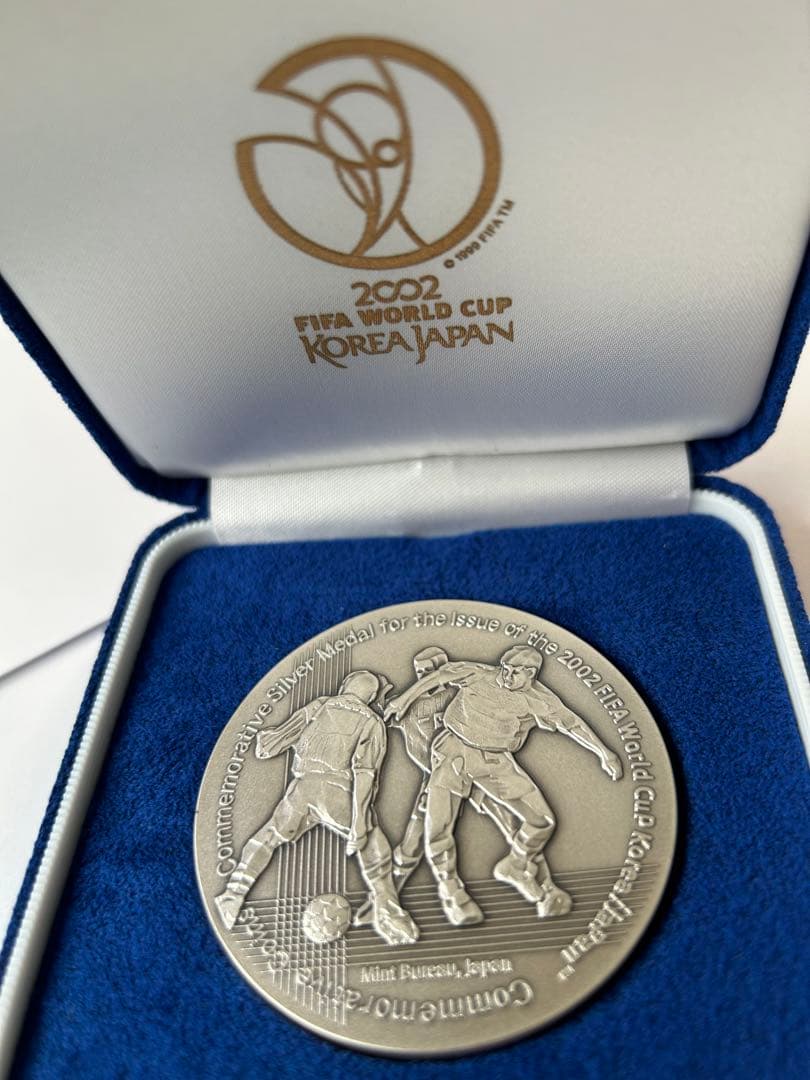 2002FIFAワールドカップ　記念貨幣発行記念メダル　純銀　130g 55ミリ 楽天市場】2002 FIFAワールドカップ記念貨幣発行記念メダル（純銀製