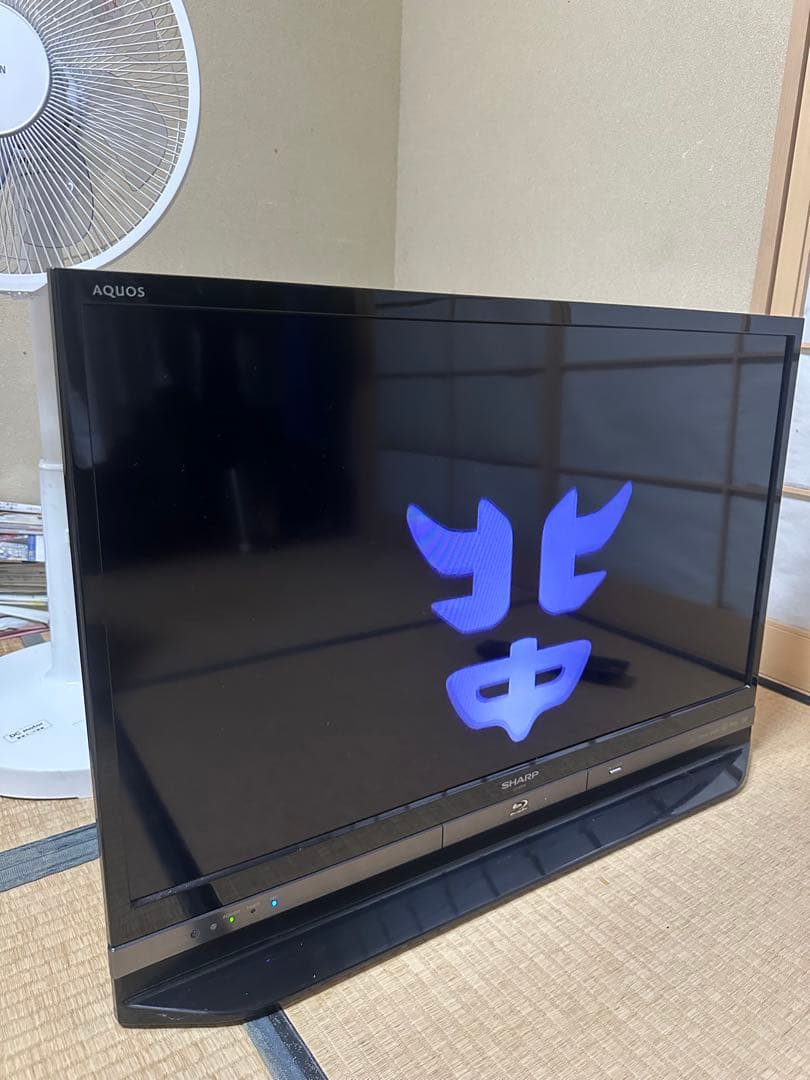 【美品】SHARP シャープ　Blu-ray内蔵TV 32インチ