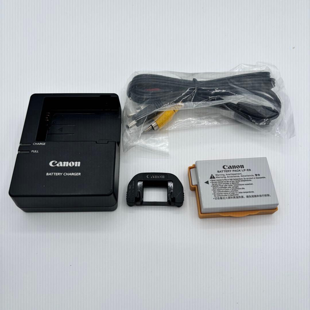 ★Canon EOS Kiss X5★一眼レフカメラ★キヤノン　デジタル　カメラ