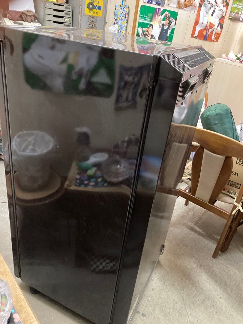 Ｍisa出品　冷蔵庫　ナショナル ワインセラー　未使用に近い