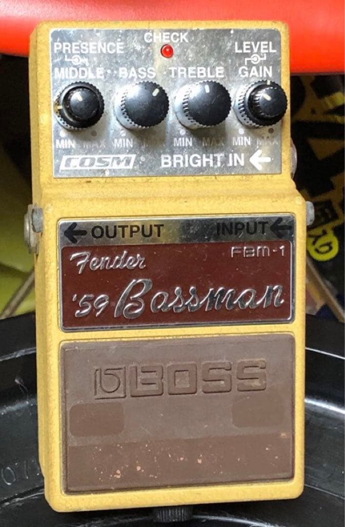 BOSS FBM-1 フェンダー'59ベースマンブライアンセッツァー好きに BOSS FBM-1 Bassman - 「フェンダー'59ベースマン」の太く透明感のある