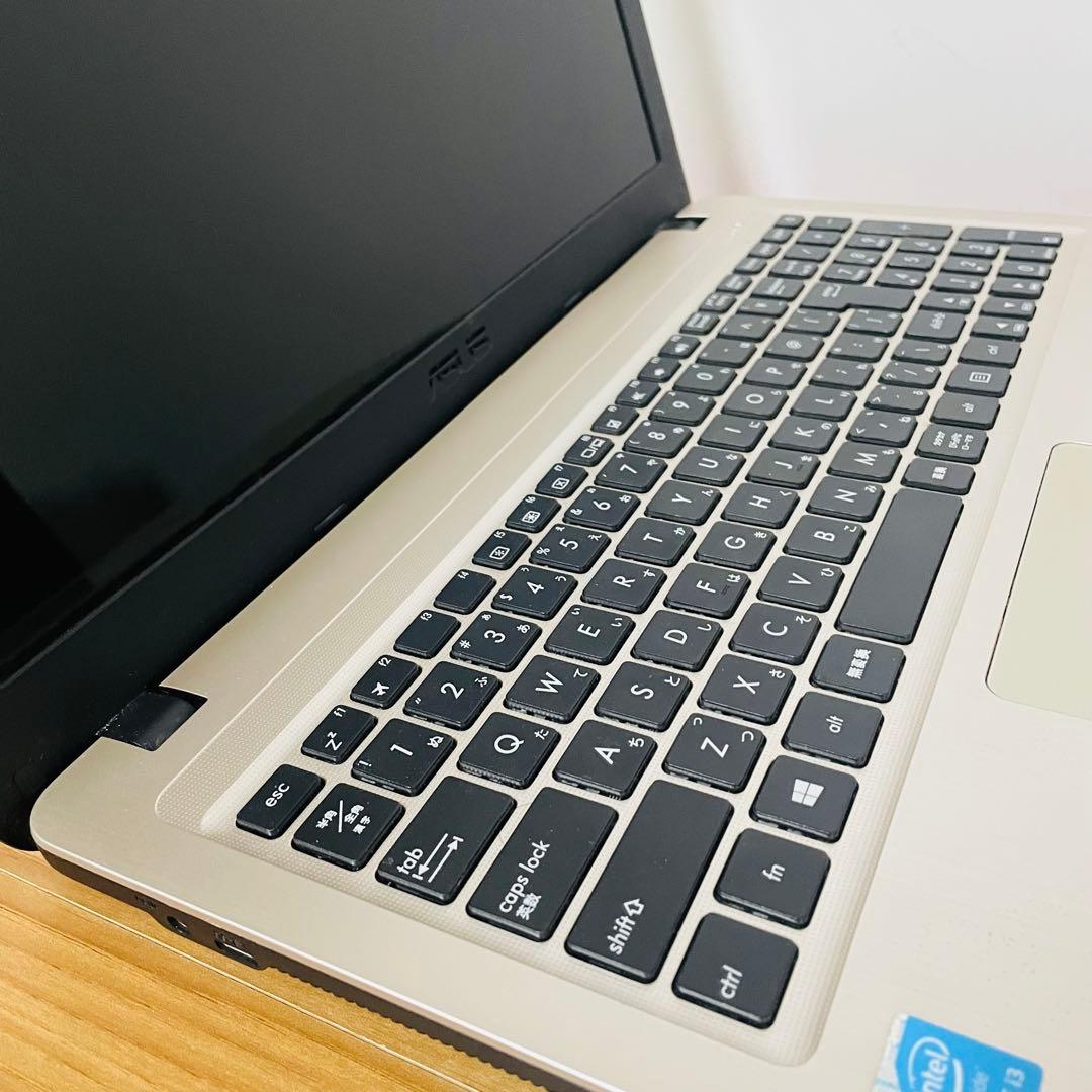 ゴールドASUS ノートパソコン　SSD Windows11オフィスDVD