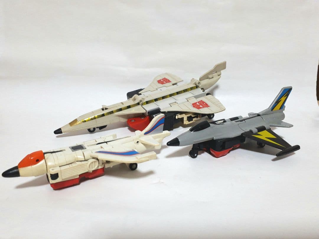 トランスフォーマー エアーボット 当時物 昭和レトロ 飛行機 戦闘機