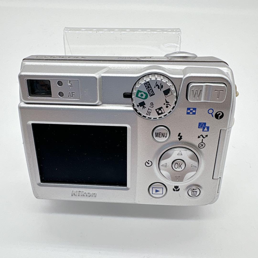 NIkON クールピクス 7600単三電池使用 デジタルカメラ