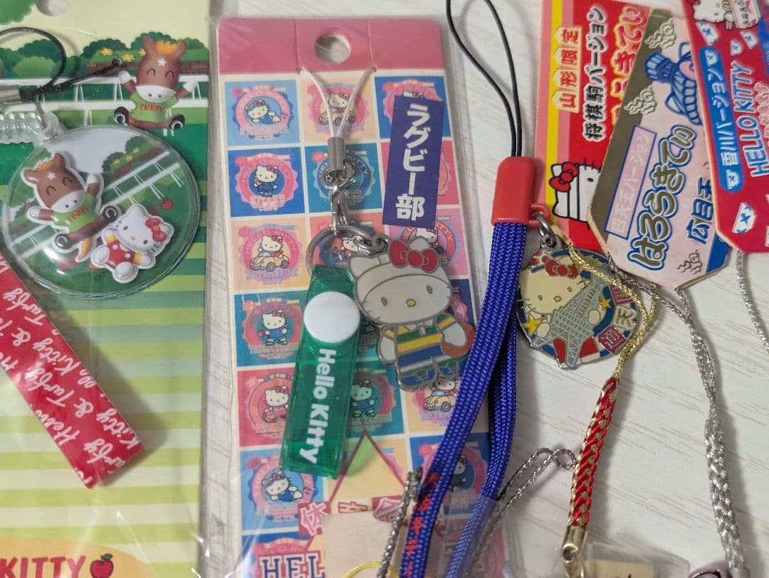 ハローキティ ご当地根付ストラップ まとめ売り - メルカリ