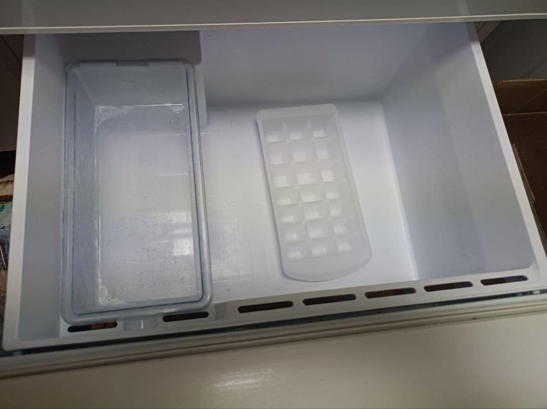 AQUA 冷蔵庫 AQR-27G2(W) 272L 2018年製