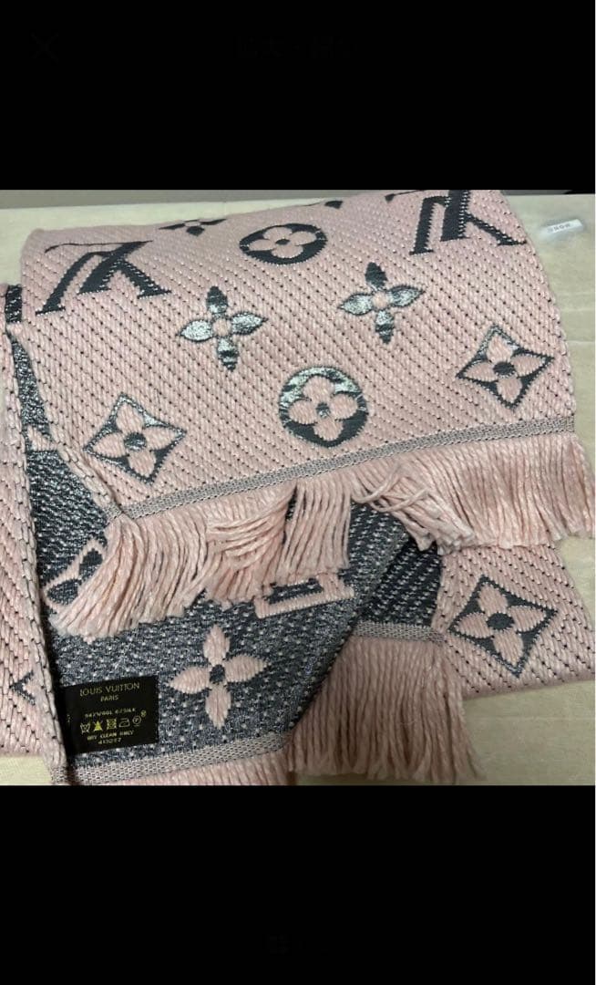 ピンク ロゴマニア マフラー フリンジ付き LOUIS VUITTON - 良品 LOUISVUITTON ルイヴィトン モノグラム
