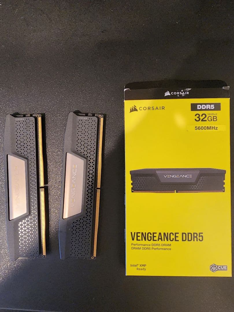 corsair vengeance 16GBx2枚 DDR5-5600 VENGEANCE® RGB 32GB (2x16GB) DDR5 DRAM 5600MHz C40 Memory Kit — Black