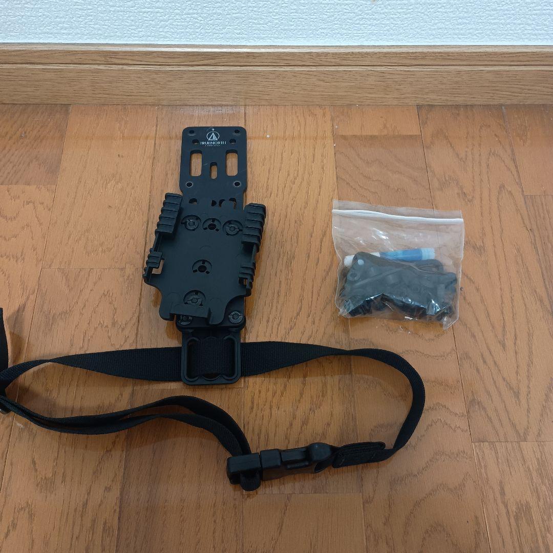 TRUE NORTH ホルスター ブラック ストラップ付き 未使用】実物 true north concept Modular Holster Adapter ブラック