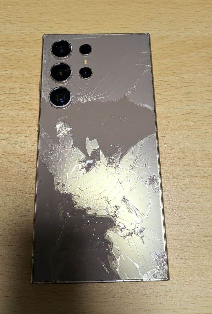 ジャンク Galaxy S24 Ultra 256GB Simフリー