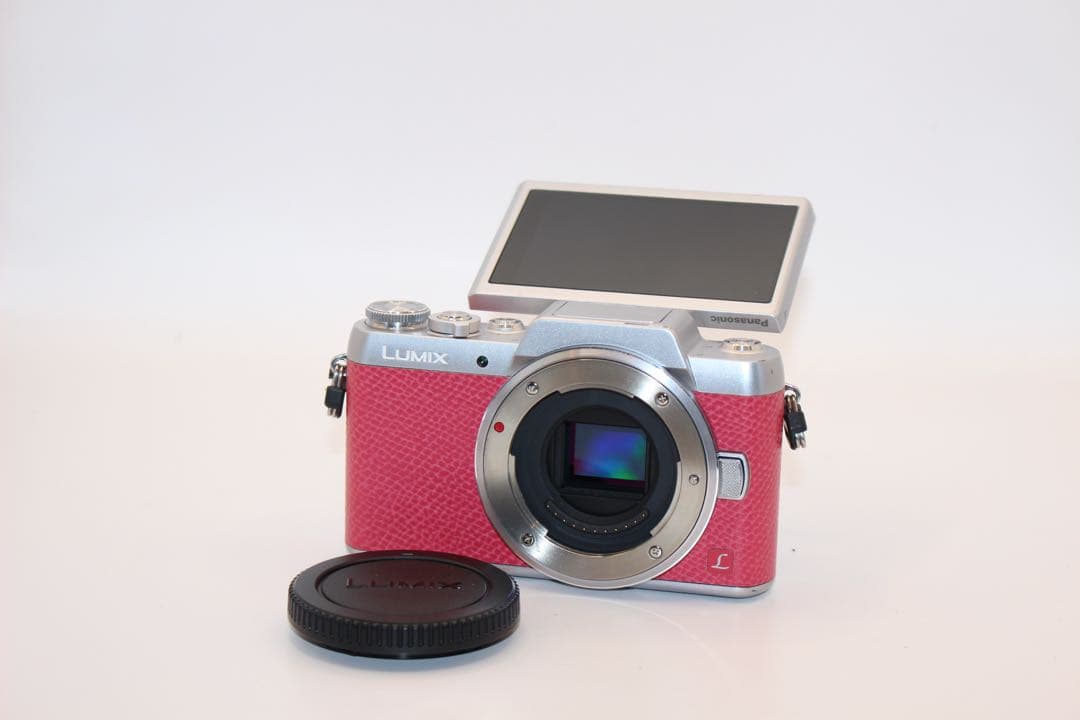 ★ショット数1537回★ LUMIX DMC-GF7 ボディ　Wi-Fi ピンク
