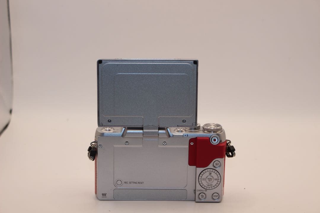 ★ショット数1537回★ LUMIX DMC-GF7 ボディ　Wi-Fi ピンク