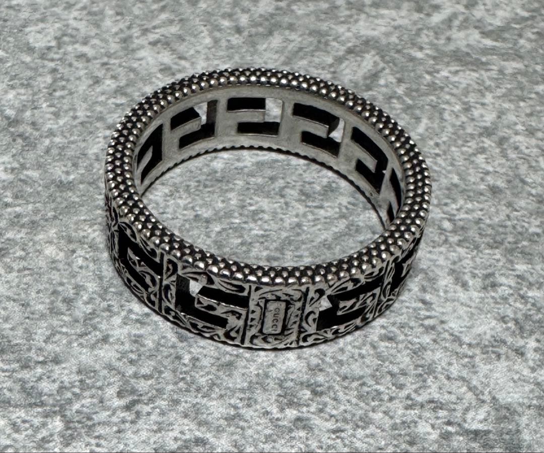 グッチ スクエアG シルバー リング 18号 (実寸17号) アラベスク 925 中古・古着通販】GUCCI (グッチ) スクエアGリング アラベスク シルバー