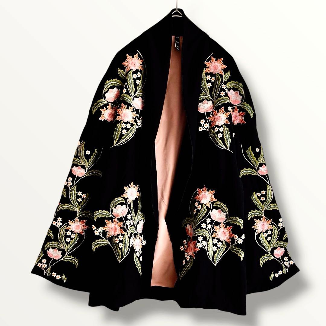 ★ゆったり★ ザラ　ZARAtrf ガウン ジャケット　刺繍　XL〜2XL相当 ZARA（ジャケット/アウター）のフリマアイテム一覧 ☆ゆったり☆ ザラ