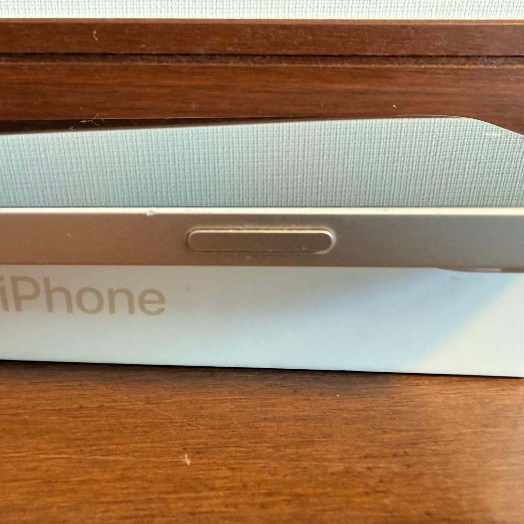 ◆iPhone14◆スターライト 128GB SIMフリー 未使用純正コード付き