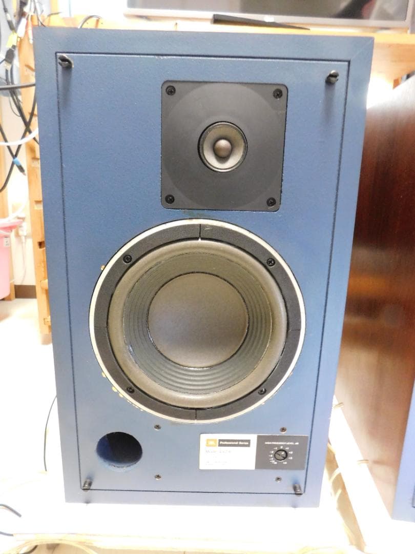 JBL Model 4301B　目立つキズのない美品　音出し確認済