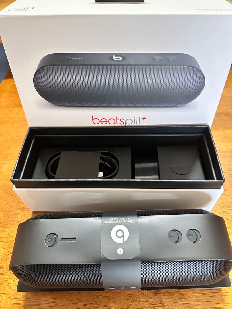 Beats Pill+ ワイヤレススピーカー