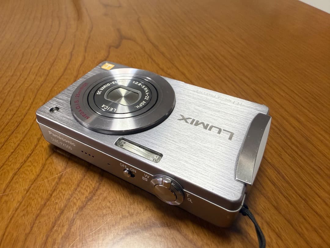 Panasonic デジタルカメラ LUMIX DMC-FX500 シルバー