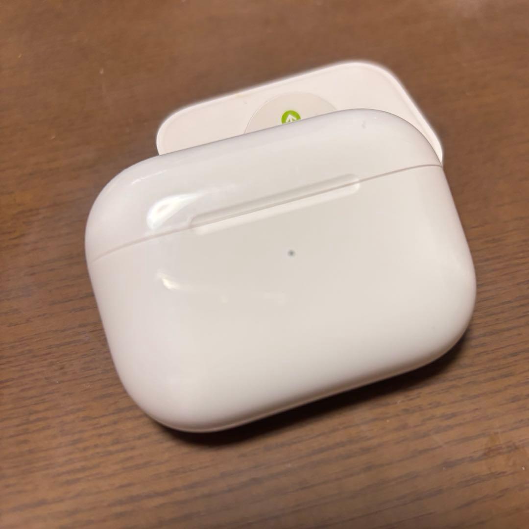 AirPods Pro第二世代 本体 ジャンク - メルカリ