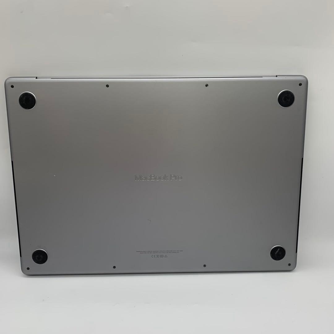 MacBook本体 Apple Macbook M1 Max | 32 GB | 1000 GB