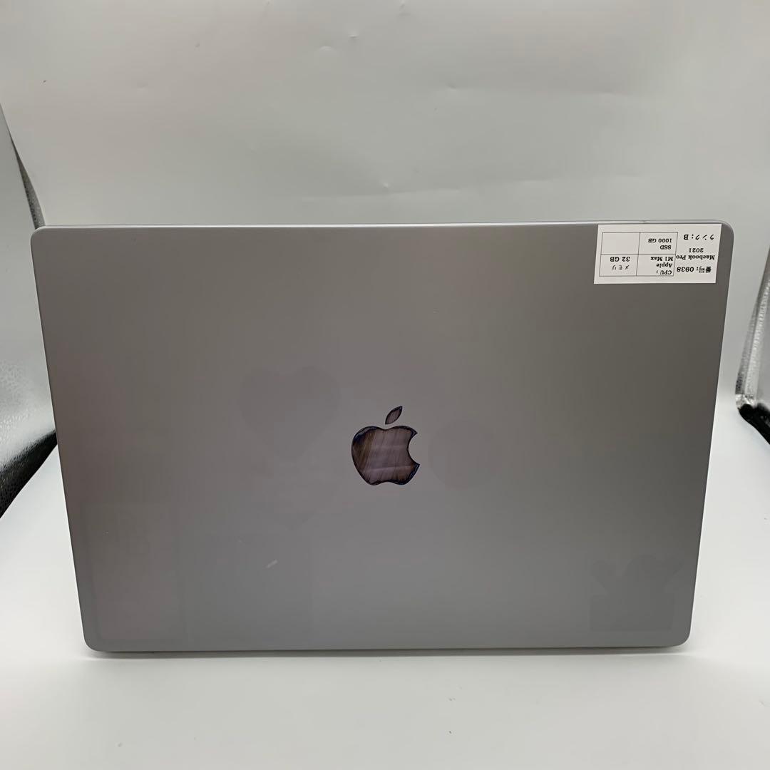 MacBook本体 Apple Macbook M1 Max | 32 GB | 1000 GB