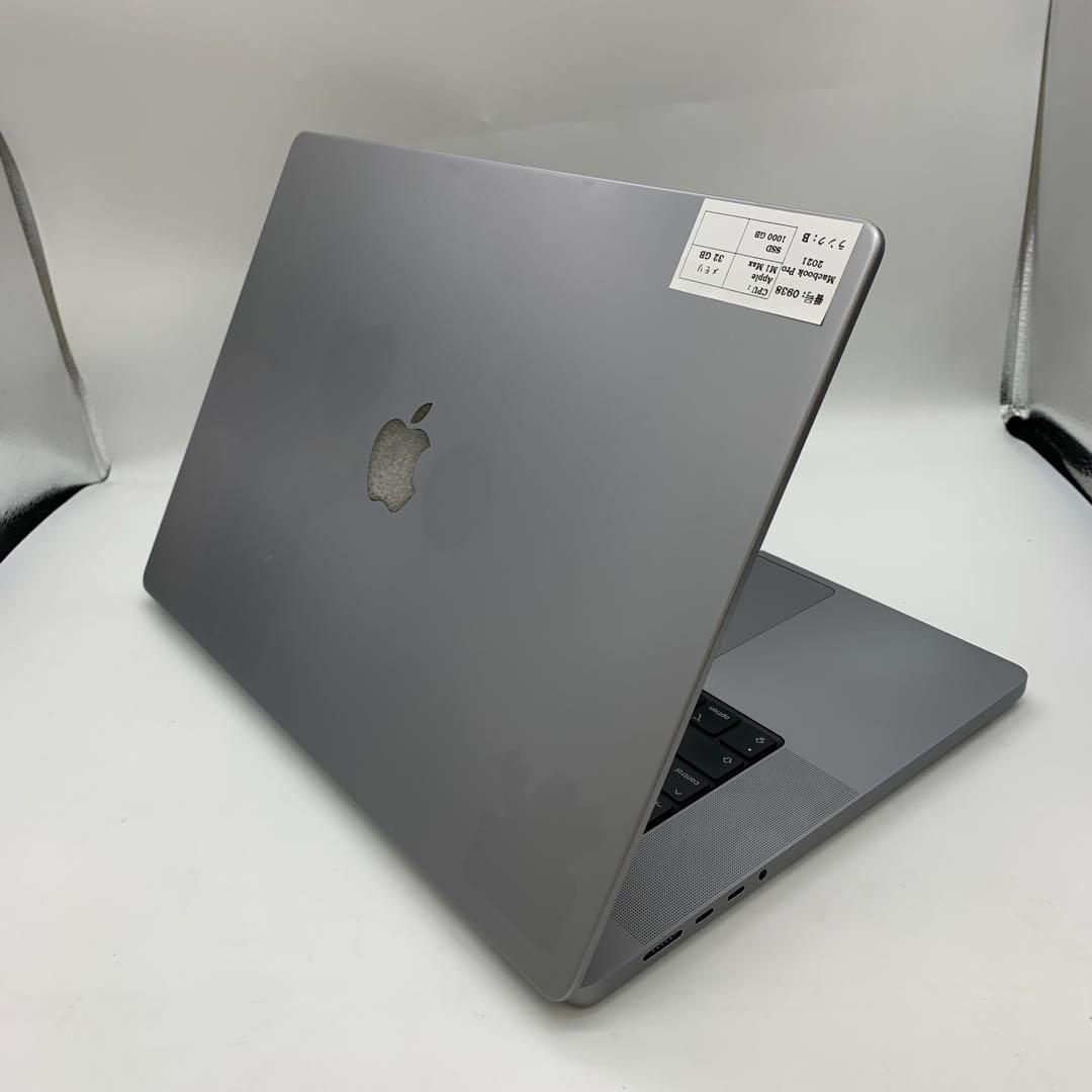 MacBook本体 Apple Macbook M1 Max | 32 GB | 1000 GB