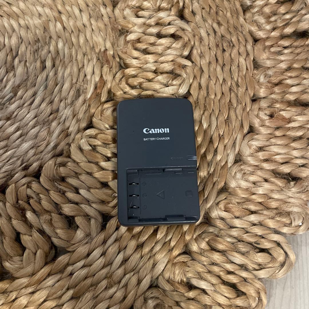 デジタルカメラ Canon EOS Kiss Digital N