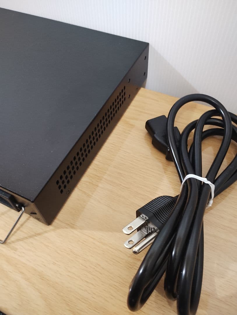 YAMAHA SWX2210-16Gスイッチングハブ　（