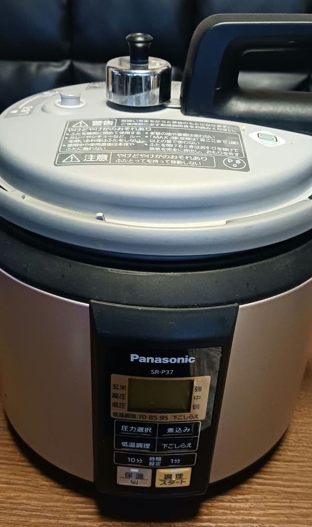 Panasonic 電気圧力鍋 SR-P37 - メルカリ