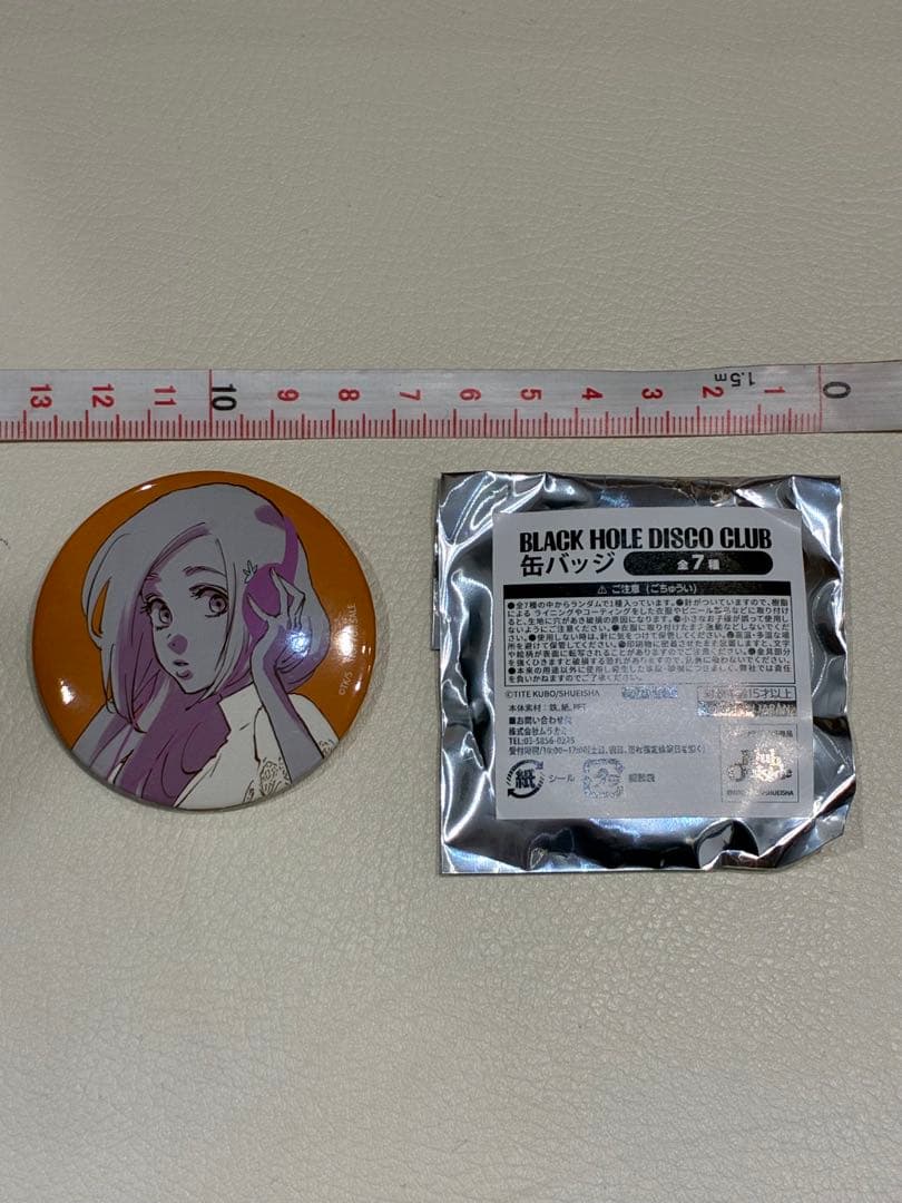 BLEACH BHDC DISCO ブリーチファン クラブ缶バッジ 井上織姫 - ピンズ