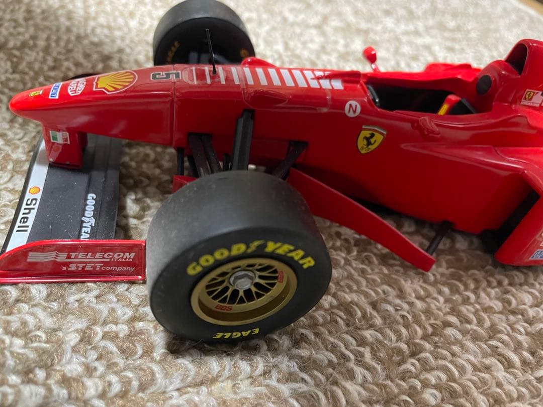 F1 フェラーリF310/B 1/18 シューマッハ - メルカリ