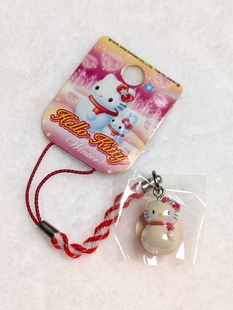 ご当地キティ 冬季限定 雪だるま ストラップ 根付け - メルカリ