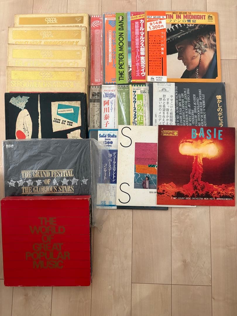 【洋楽・邦楽】レコードコレクション レコード店でコーヒー「The Spin Coffee and Vinyl」 | Excuse Me Dallas