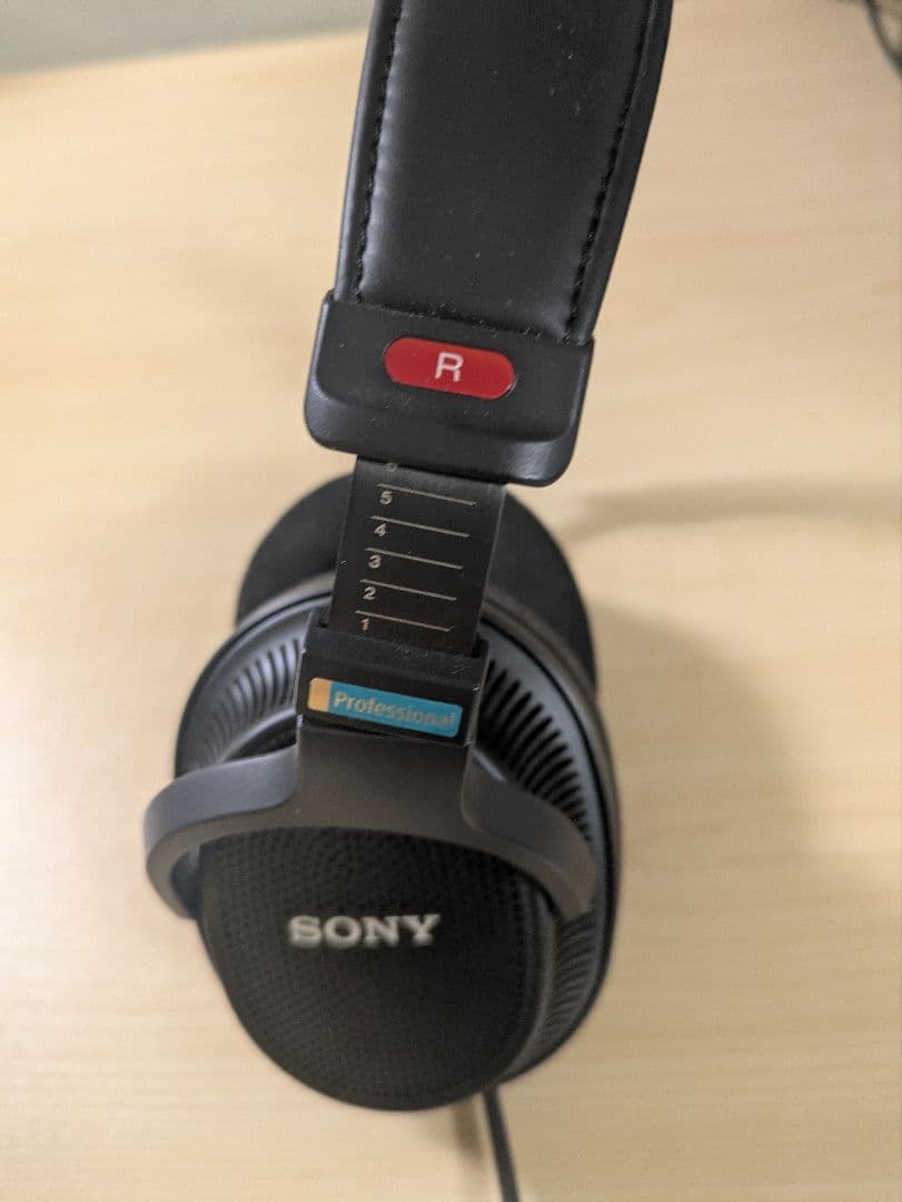 Sony MDR-MV1【モニターヘッドホン】