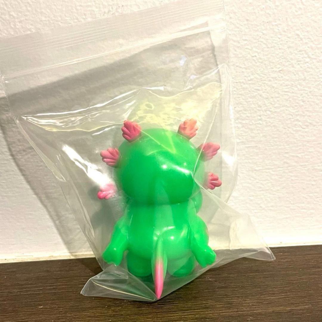 GRAPE BRAIN ロッキャクウーパー まかろに キウイ 蛍光グリーン成型