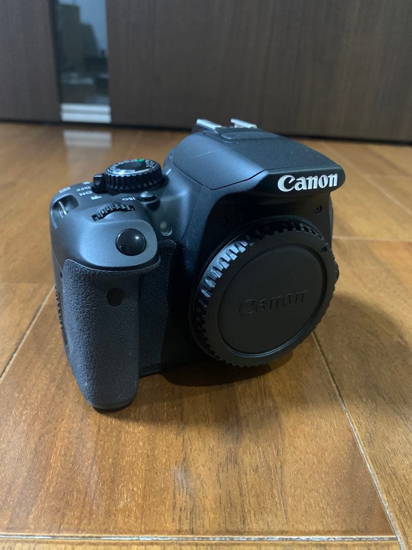 Canon EOS Kiss X6i ボディ