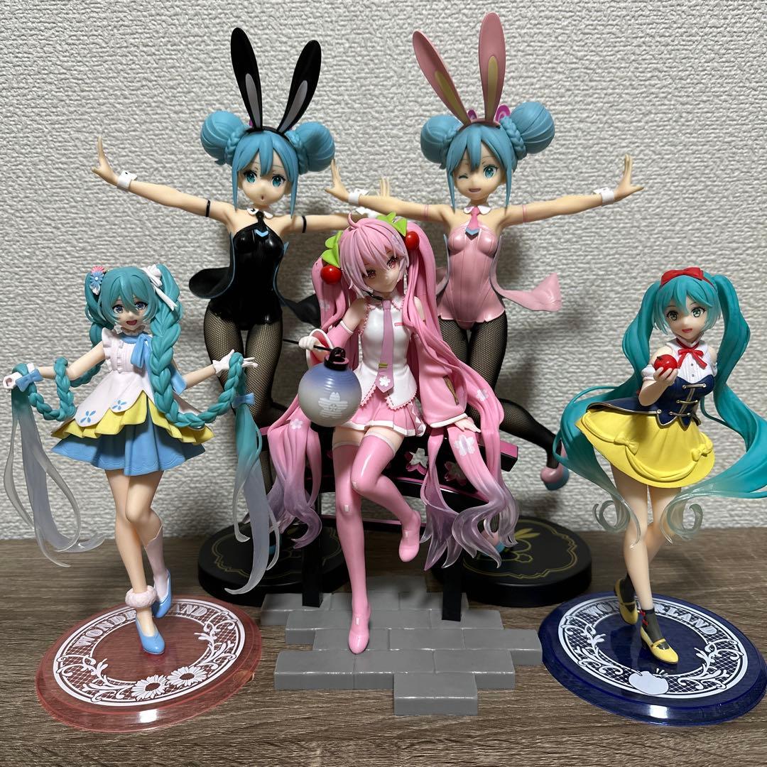 初音ミク フィギュアセット - メルカリ