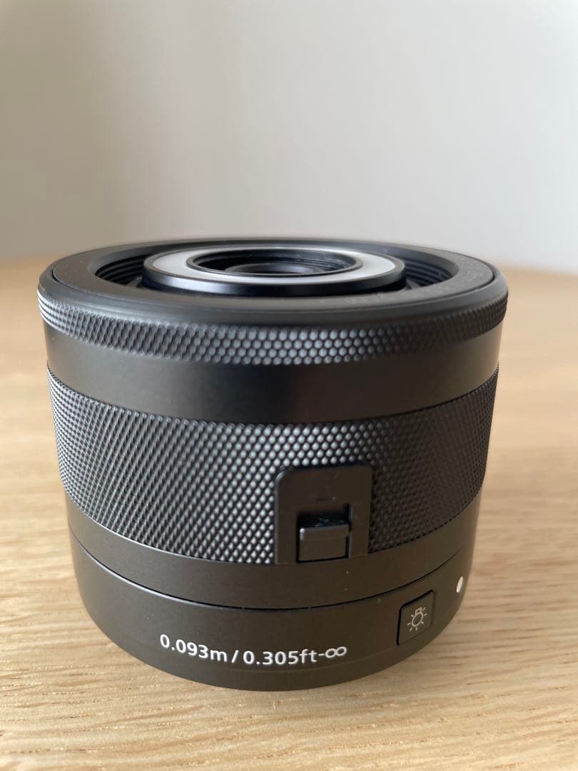 Canon MACRO EF-M 28mm f/3.5 IS STM レンズ