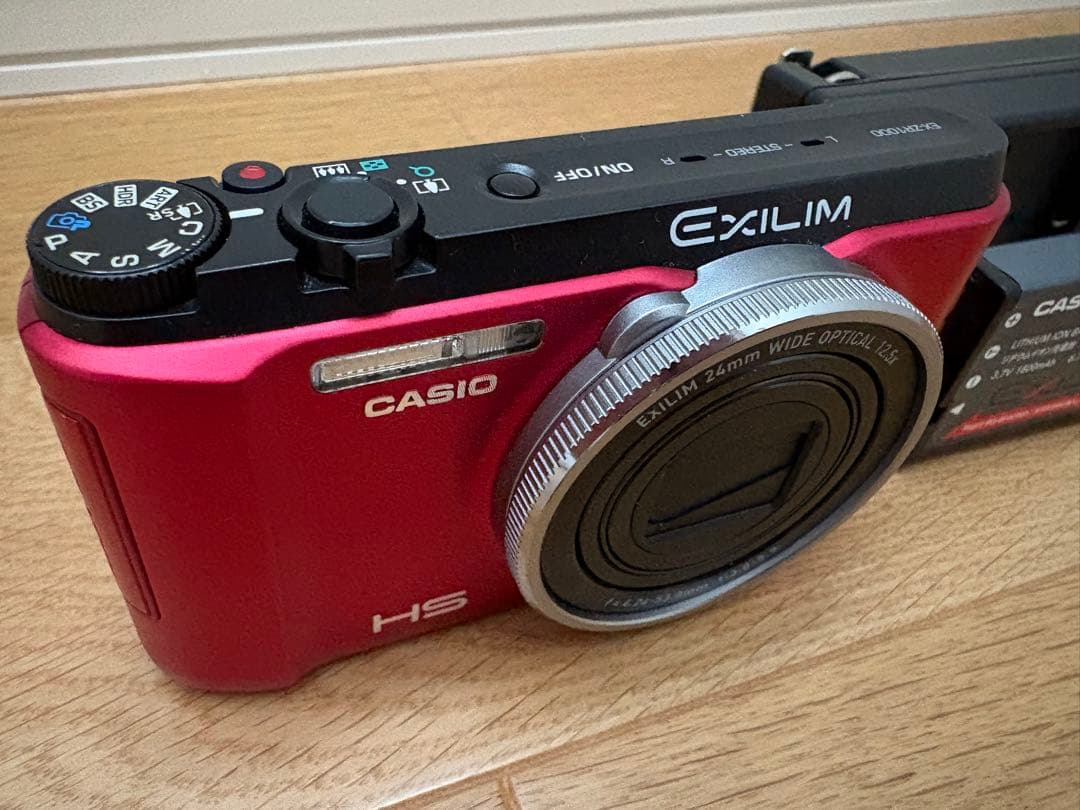 CASIO カシオEXILIM EX-ZR1000 デジタルカメラ　レッド